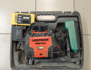 Лазерный нивелир Lasermark LM80 + штатив + линейка (7 фото из 8)
