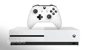 Игровая приставка Microsoft Xbox One S + Провод + Пульт (фото #1)