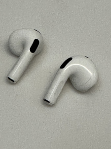 Täisjuhtmevabad Kõrvaklapid Apple AirPods 3 (5 foto / 6)