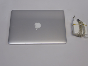 Sulearvuti Macbook Pro(2015) A1502 + laadija (4 foto / 5)