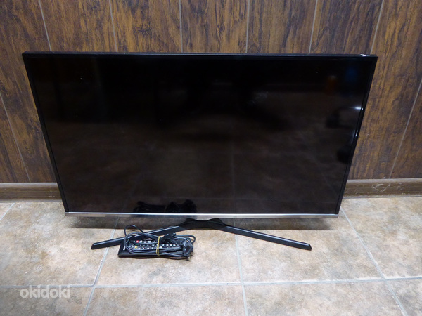 Телевизор Samsung UE32J5100AW + пульт (фото #3)