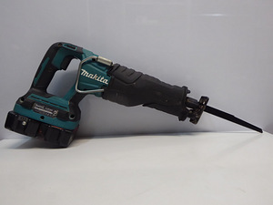 Сабельная пила Makita DJR360Z + 2 аку 3,0 Ач (5 фото из 10)