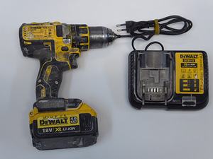 Aku-trell DEWALT DCD790 + 4ah + laadija (3 foto / 5)