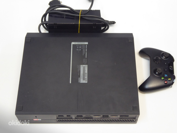 Игровая консоль Xbox ONE 500GB + джойстик (фото #3)