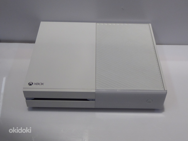 Игровая консоль XBOX ONE Белая (фото #3)