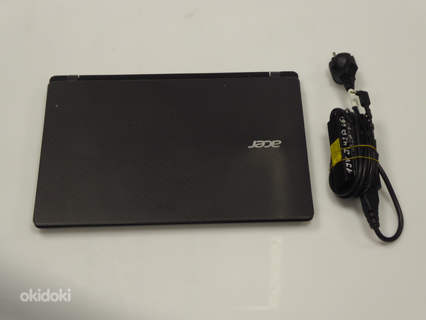 Ноутбук Acer ASPIRE V3-371 + зарядка (фото #2)