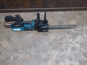 Kettsaag Makita UC3530A (4 foto / 5)