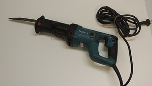 Tiigersaag Makita JR3050 (4 foto / 5)