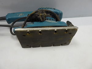 Lihvimasin Makita BO3700 (4 foto / 5)