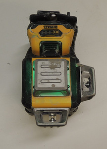 Лазерный нивелир DeWalt DCE089G + чемодан (6 фото из 6)