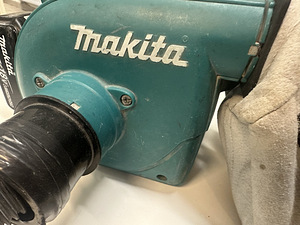 AkuTolmuimeja Makita BVC350 + Aku 5.0Ah (3 foto / 5)