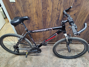 Jalgrattas Kross Hexagon v3