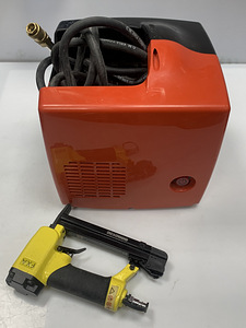 Õhukompressor Black&Decker 1100w + Naelapüstol FXA (5 foto / 6)