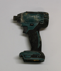Akutrell Makita DTD 152 (ilma aku) (2 foto / 5)