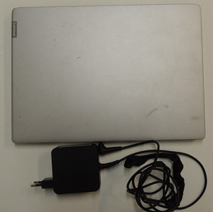 Sülearvuti Lenovo IdeaPad 330s-14IKB + laadija