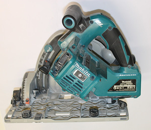 Аккумуляторная циркулярная пила Makita DSP601ZJU + чемодан (4 фото из 5)