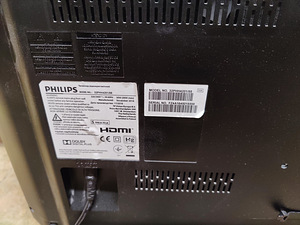 Teler 32" Philips 32PHH4201/88 + Pult (4 foto / 5)
