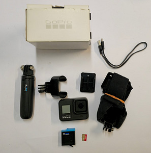 Kaamera GoPro Hero 8 + Otsikud + Karp (2 foto / 6)
