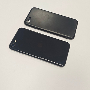 Mobiiltelefon Apple iPhone SE 64GB Aku 87% + kaane (3 foto / 6)