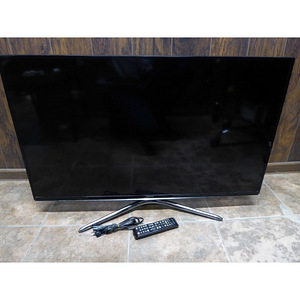 Teler Samsung UE40H6200AW + Pult + Juhe (3 foto / 5)