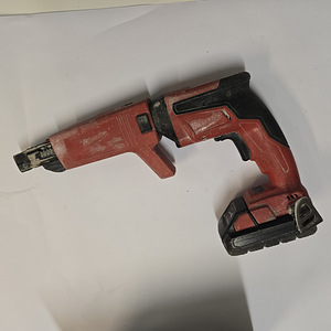 Kruuvikeeraja Milwaukee M18 FSG + 3,0Ah (4 foto / 5)