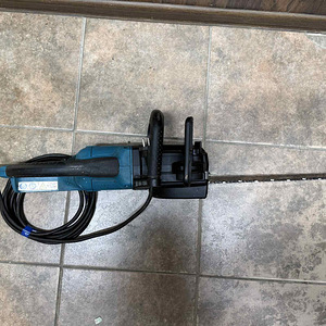 Elektrisaag Makita UC3530A (5 foto / 6)