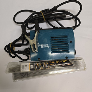Keevitusaparaat Rangers MMA-250RS-1450 (6 foto / 7)
