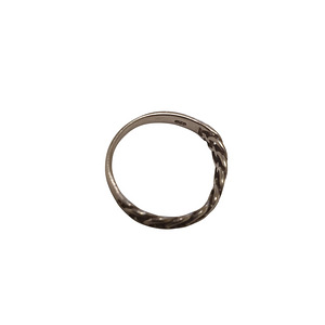 Серебряное кольцо 1,87гр (1 фото из 4)
