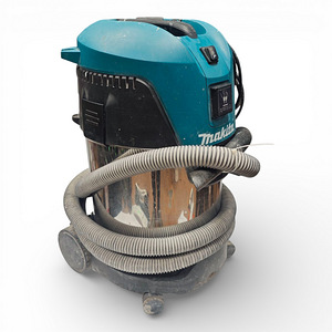 Пылесос Makita VC3011L (1 фото из 6)