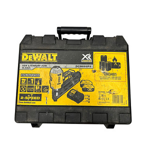 Akunaelapüstol Dewalt DCN692 + Aku 5.0Ah 2tk + Laadija (1 foto / 6)