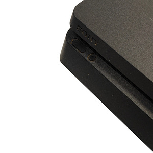 Sony Playstation 4 slim Без контроллера + Провод (4 фото из 5)