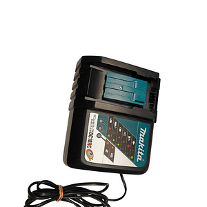 Laadija Makita DC18RC (1 foto / 5)