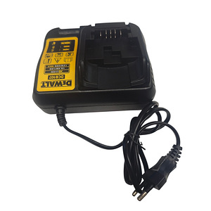 Laadija DeWalt DCB107 (3 foto / 5)