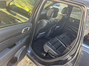 Jeep Grang Cherokee 2013 (9 foto / 11)