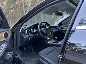 Mercedes benz c200d (11 foto / 12)