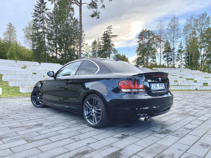 BMW e82 118d M pakett (7 foto / 14)