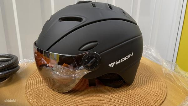Лыжный шлем с очками размера L (фото #1)