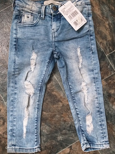 Новые джинсы, 98 (2 фото из 2)