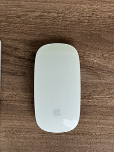Apple iMac 21.5” 1TB (4 foto / 4)