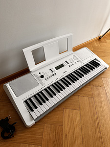 Синтезатор Yamaha EZ-300 (1 фото из 5)