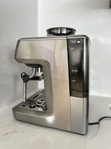 Sage Barista Touch kohvimasin / espressomasin (8 foto / 10)