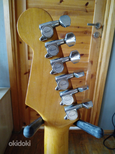 Samick Standard Stratocaster, японская отечественная модель (фото #6)