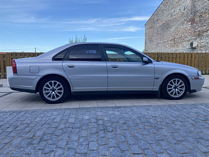Вольво с80 (3 фото из 8)