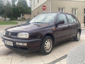 Volkswagen Golf (5 foto / 8)