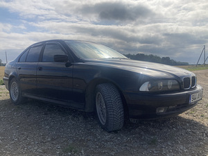 BMW 535i (3 фото из 10)