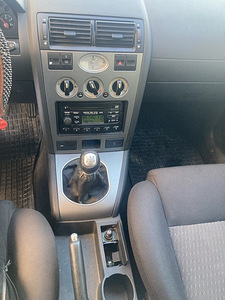 Ford Mondeo üv 11.2024 (8 foto / 9)