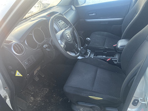 Suzuki Grand Vitara (9 foto / 10)
