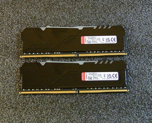 AsRock B550M Pro4,Ryzen 5 3400G,DDR4 RGB 16GB,SSD 250GB M.2 (8 foto / 10)
