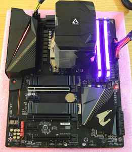 Gigabyte B550 Aorus Pro, Ryzen 7 5800X, DDR4 16GB, SSD 512GB (4 foto / 10)