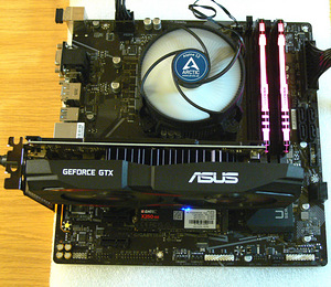Gigabyte B560M DS3H, i5-11400, DDR4-3600 16GB,SSD M.2 256GB (2 foto / 10)